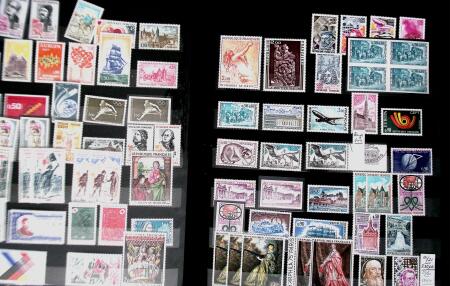 1969-2002 Collection de neufs agrémentée de nombreux