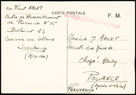 Carte postale de franchise militaire avec mention manuscrite "Centre de rassemblement de prisonniers n°15 bâtiment 23 - Caserne de Uhlans - Sarrebourg" + griffe rouge "Kriegsgefangenenpost" (27 juin 1940). TB