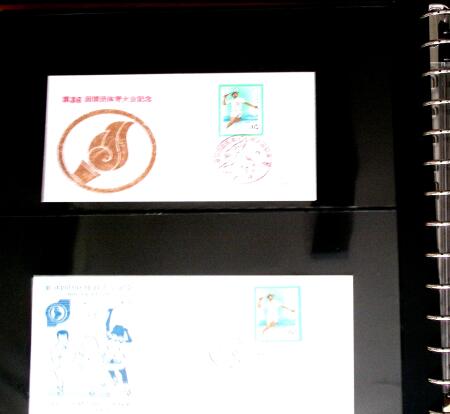 BADMINTON: Specialised collection in four deluxe albums with vignettes, cancellations, postcards, etc. very fine