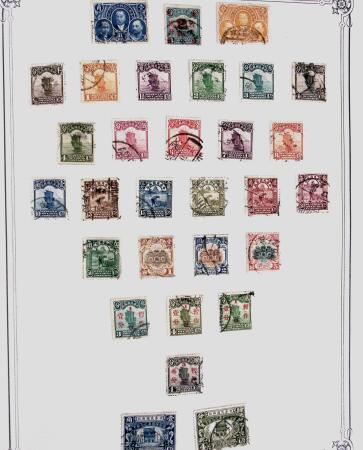 1849-1980 19 gros albums d'une collection mondialiste