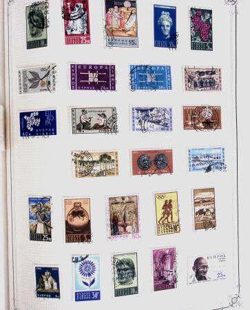 1849-1980 19 gros albums d'une collection mondialiste