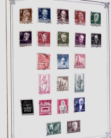 1849-1980 19 gros albums d'une collection mondialiste