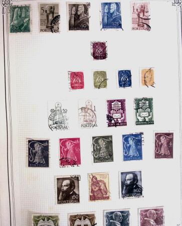 1849-1980 19 gros albums d'une collection mondialiste