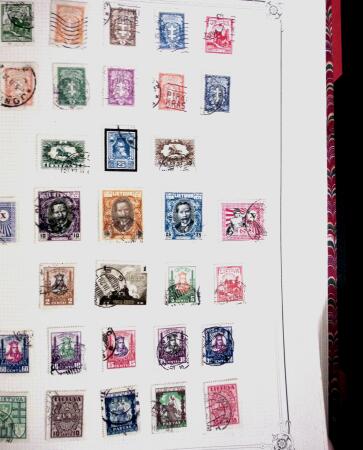 1849-1980 19 gros albums d'une collection mondialiste