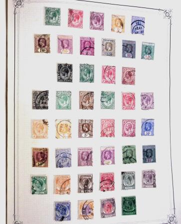 1849-1980 19 gros albums d'une collection mondialiste