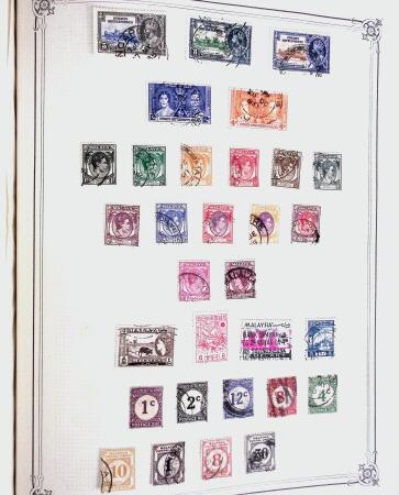 1849-1980 19 gros albums d'une collection mondialiste
