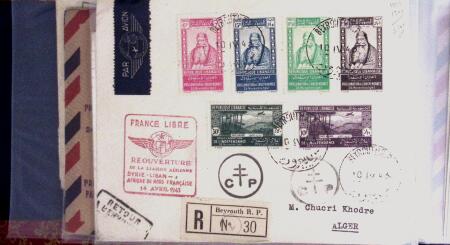 1900-1970 plusieurs centaines de lettres dans 8 classeurs