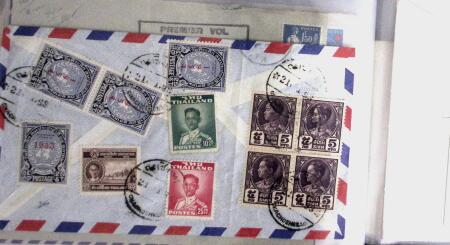 1900-1970 plusieurs centaines de lettres dans 8 classeurs