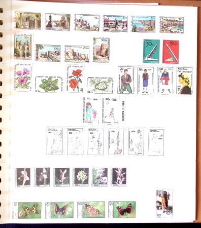 1880-1995 Collection of mint (used at the begining)