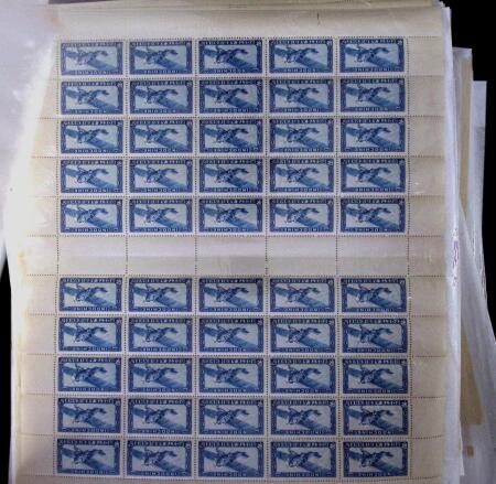 1933-45 Ensemble de 54 planches montrant différentes