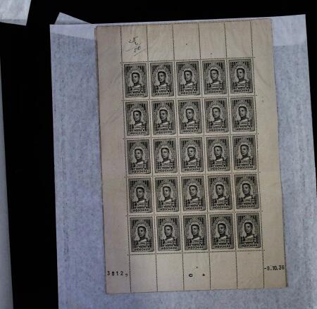 1933-45 Ensemble de 54 planches montrant différentes