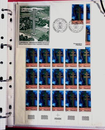 1860-1990, All World collection in two stockbooks with
