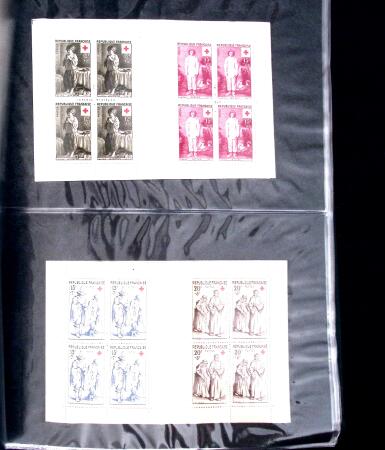 Collection de timbres neufs (oblitérés avant 1900)