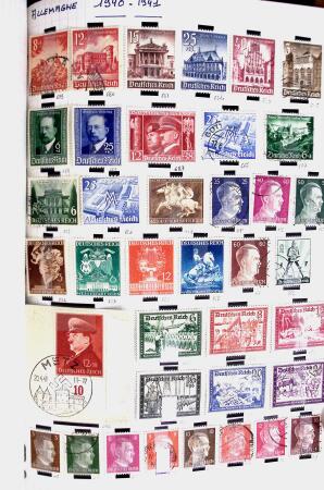 1850-2000 41 gros classeurs d'une collection mondialiste
