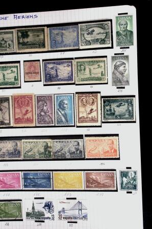 1850-2000 41 gros classeurs d'une collection mondialiste
