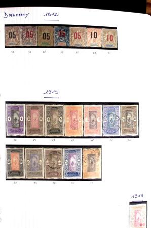 1850-2000 41 gros classeurs d'une collection mondialiste