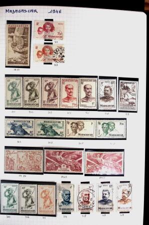 1850-2000 41 gros classeurs d'une collection mondialiste