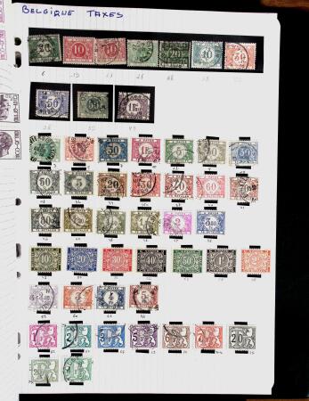 1850-2000 41 gros classeurs d'une collection mondialiste