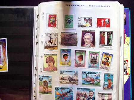1900-2019 6 albums de France, neuf entre 1960 à 2016,