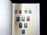 1919-2002, Attractive collection of Poland mounted