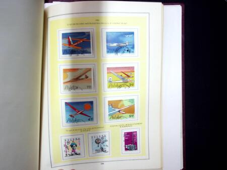 1919-2002, Attractive collection of Poland mounted