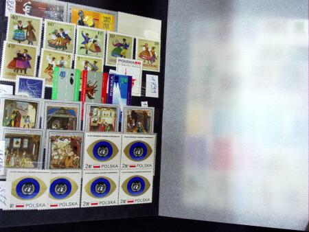 1919-2002, Attractive collection of Poland mounted