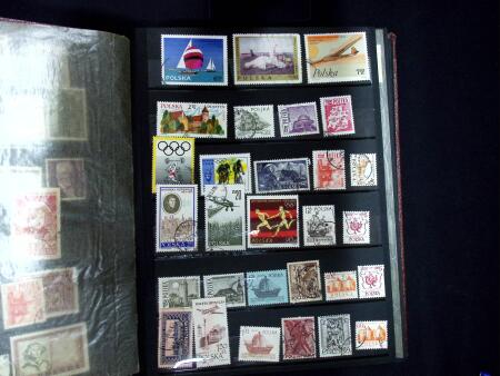 1919-2002, Attractive collection of Poland mounted