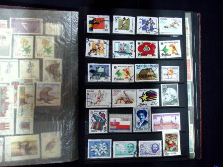 1919-2002, Attractive collection of Poland mounted