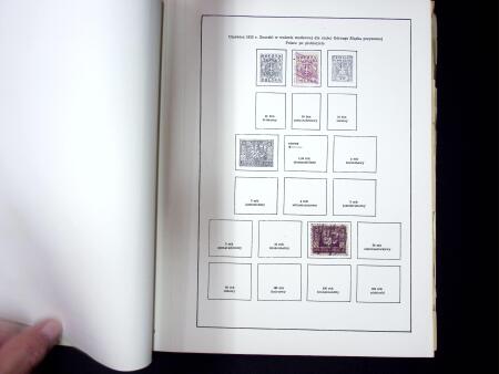 1919-2002, Attractive collection of Poland mounted