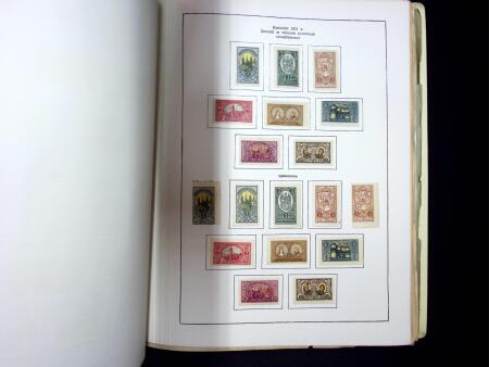1919-2002, Attractive collection of Poland mounted