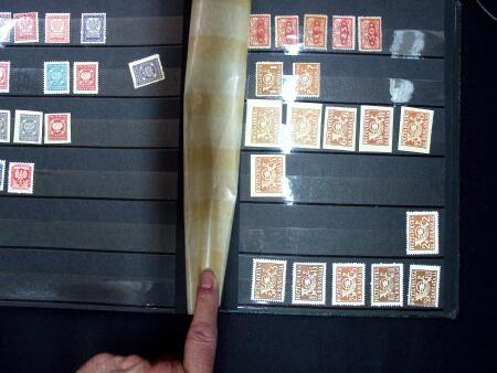 1919-2002, Attractive collection of Poland mounted