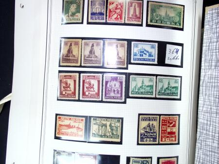1919-2002, Attractive collection of Poland mounted