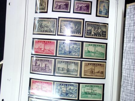 1919-2002, Attractive collection of Poland mounted