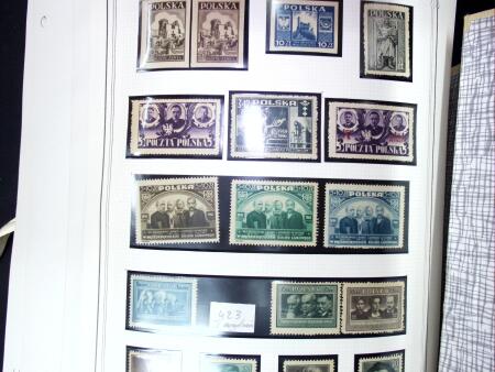 1919-2002, Attractive collection of Poland mounted