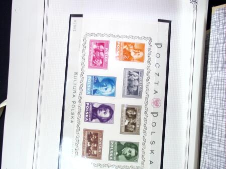 1919-2002, Attractive collection of Poland mounted