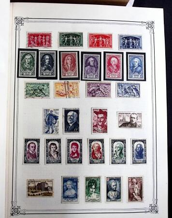 1840-2010, Collection de timbres neufs et oblitérés,