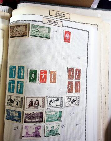 1840-2010, Collection de timbres neufs et oblitérés,