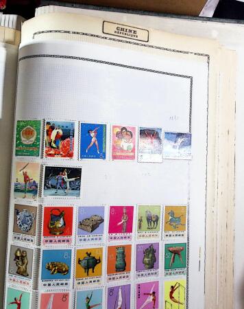 1840-2010, Collection de timbres neufs et oblitérés,