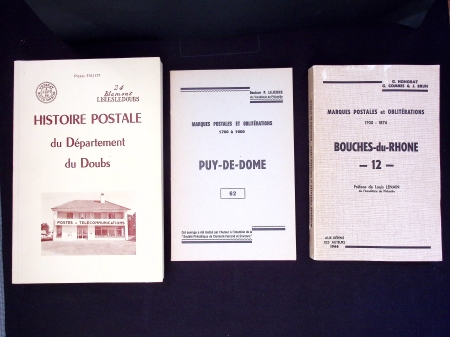 15 ouvrages sur les marques postales et oblitérations départementales : Bouches du Rhone - Maine et Loire - Hautes et Basses Alpes - Vaucluse - Allier - Creuse - Indre - Côtes du Nord - Paris - Puy de Dôme - Doubs -