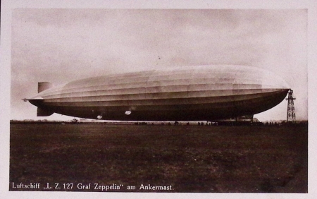 Allemagne PA 40 (cote 150€) OBL CAD "Luftschiff Graf Zeppelin polarfahrt 1931" + CAD "Par avion Zeppelin Leningrad". TB