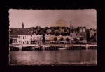 N°813, 15F Gandon OBL Trouville (1949) sur carte postale adressée à Gérald Taylor "French polar expédition to Groenland" avec mention manuscrite "arrivée 4.10.49". TB