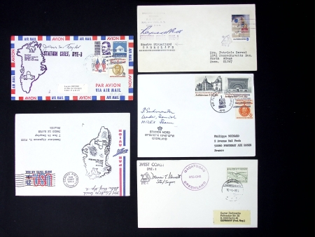 14 plis, plupart avec OBL militaires US au Groenland (1973 - 1976) dont une lettre de 1960 AFF Danemark n°18A à 18C. TB