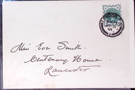 Carte postale (série 3, n°1 ) représentant Scott et le Discovery avec cachet privé "Antarctic expon 1901 SS Discovery" AFF GB n°92 OBL London FC (21.7.1901), rare et TB
