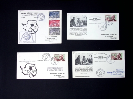 Bon lot de 20 plis Pierre Escalettes dont AGI 1958 et 50e anniversaire Service postal Kerguelen (1959), 25e anniversaire Charcot AFF TAAF n°19 (3 lettres AFF TAAF PA N°2, 50F manchots). TB