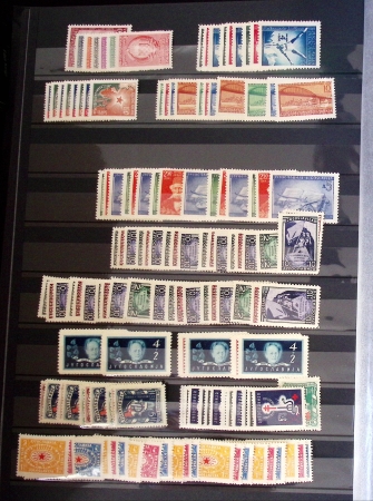 1945-1960 mint collection with light duplication incl. thematic sets, definitives, etc.