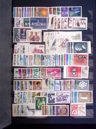1945-1960 mint collection with light duplication incl. thematic sets, definitives, etc.