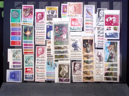 1945-1960 mint collection with light duplication incl. thematic sets, definitives, etc.