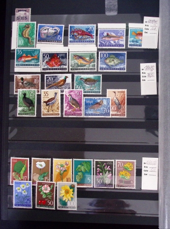 1945-1960 mint collection with light duplication incl. thematic sets, definitives, etc.