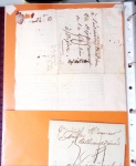Bel album brun simili-cuir Leuchtturm avec boitier contenant 37 marques postales de Chateauroux + 6 décrets et documents dont plis de la Révolution Française. A étudier. TB