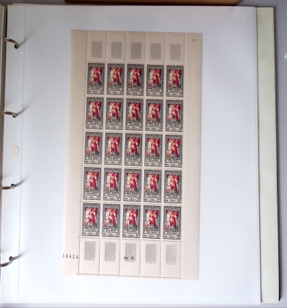 Année complète 1951 n°878 à 918 en feuilles entières,